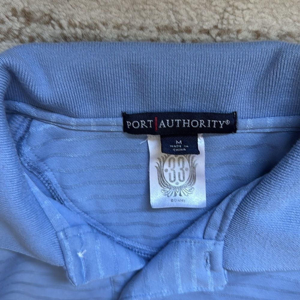 Disney Club 33 light blue polo Mens shirt size medium - Picture 2 of 7